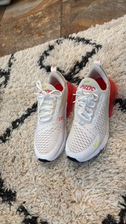 Nike air 270 women size 8