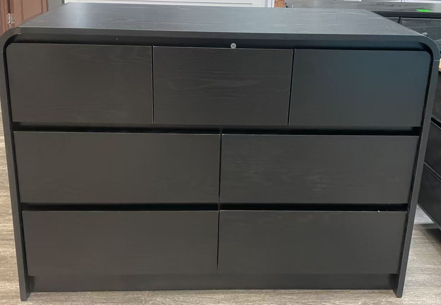 😀BLACK Modern 7 Drawers Dresser for Bedroom, 47" Wide Wood Dressers & Chests of Drawers w/Curved Profile Design, Mid Century Modern Dresser