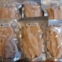 4oz. Bag 100% Pure Chicken Breast Freeze Dried Pet Snack !