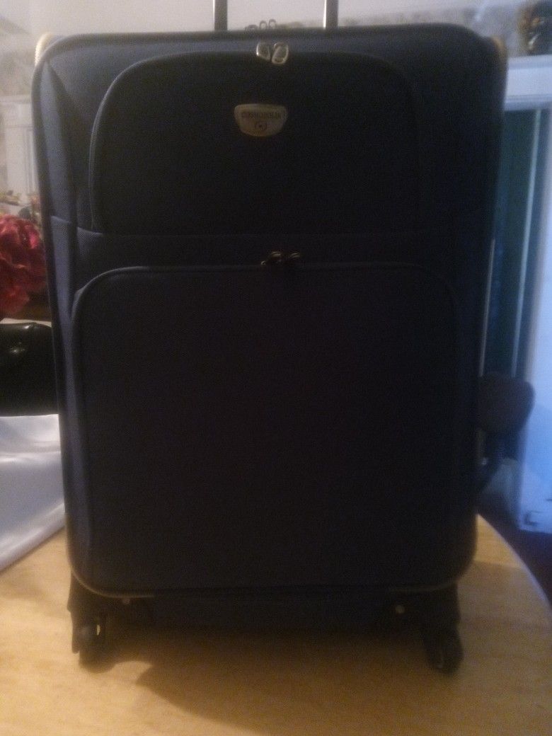 Cosmopolis European Suitcase