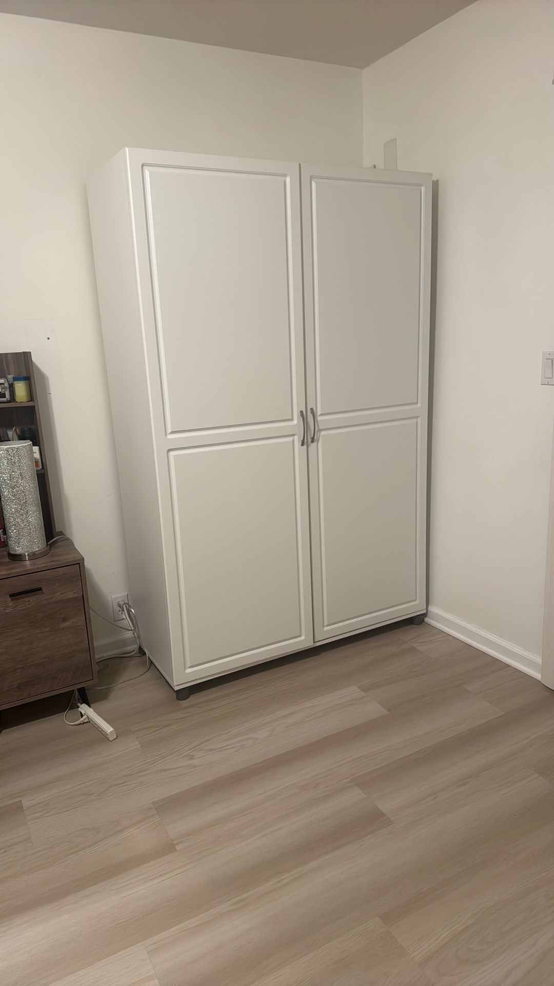 Large White Storage Cabinet – 6ft x 4ft – Excellent Condition