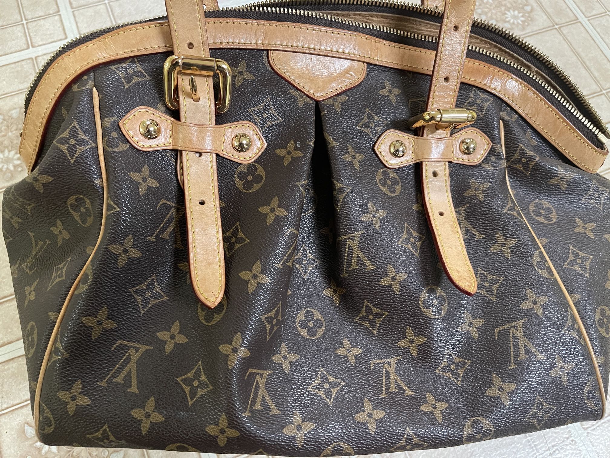 woman’s handbag