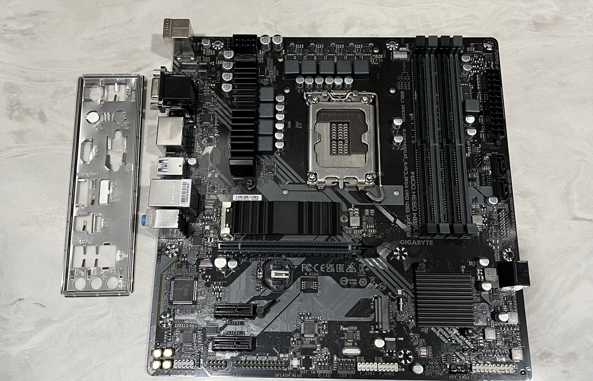 GIGABYTE B760M DS3H DDR4 LGA 1700 Motherboard