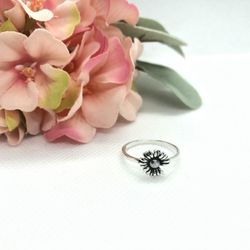 He Loves Me Flower Ring Size 8