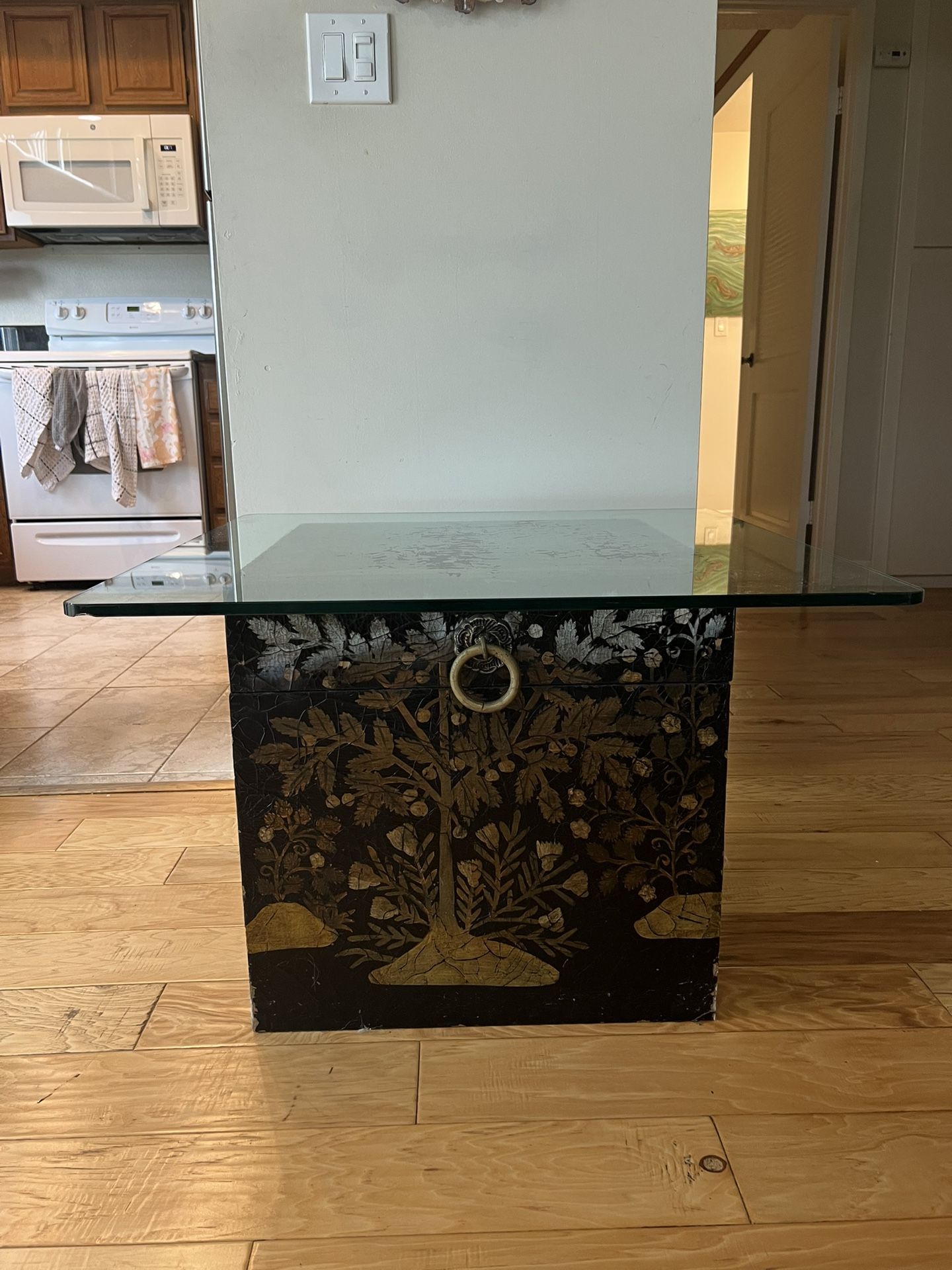 Black Antique Asian Base w/ Glass Top