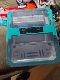 Improvements ice maker