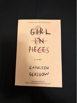 Girl in Pieces by Kathleen Glasgow Paperback