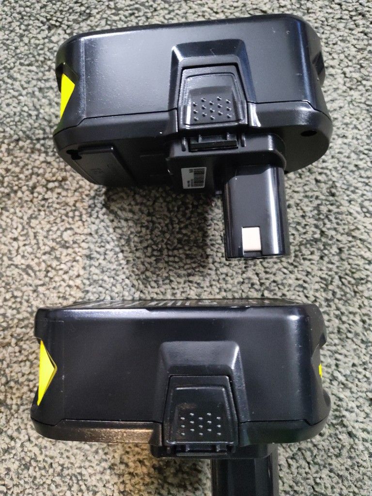 18v Power Tool Batteries And Charger 