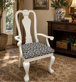 Like NEW Vintage CHIPPENDALE Arm Chair
