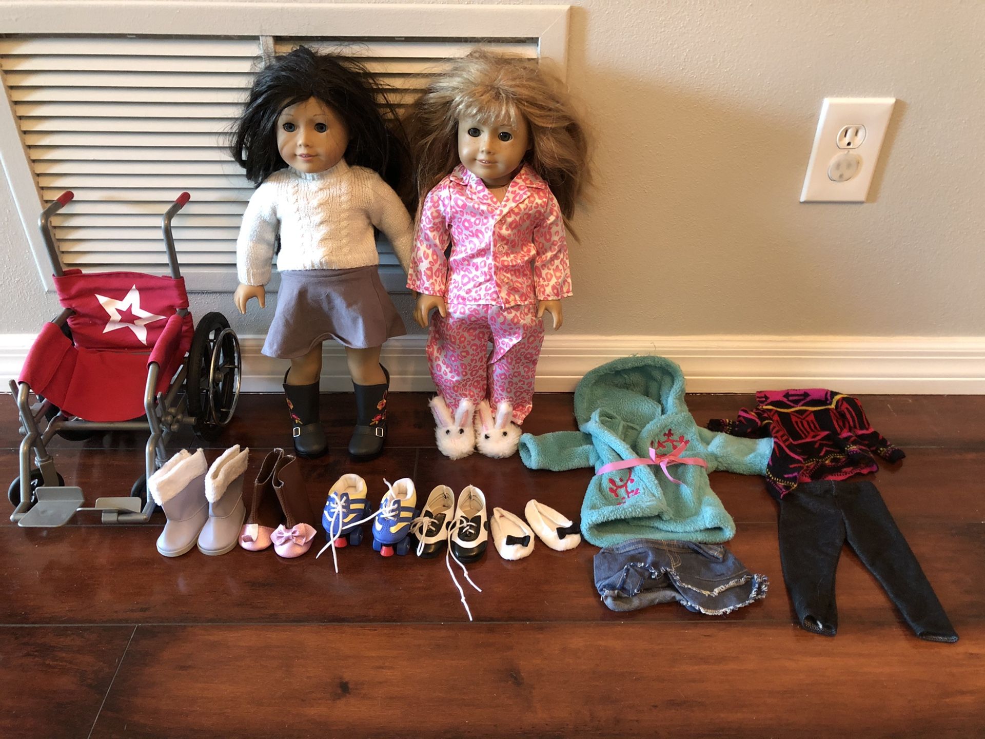 2 American Girl Dolls