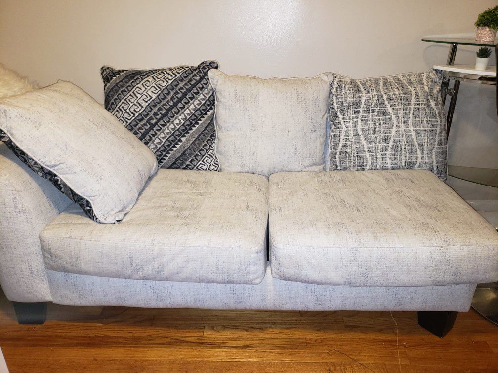 White Sectional Couch With 9 Pillows