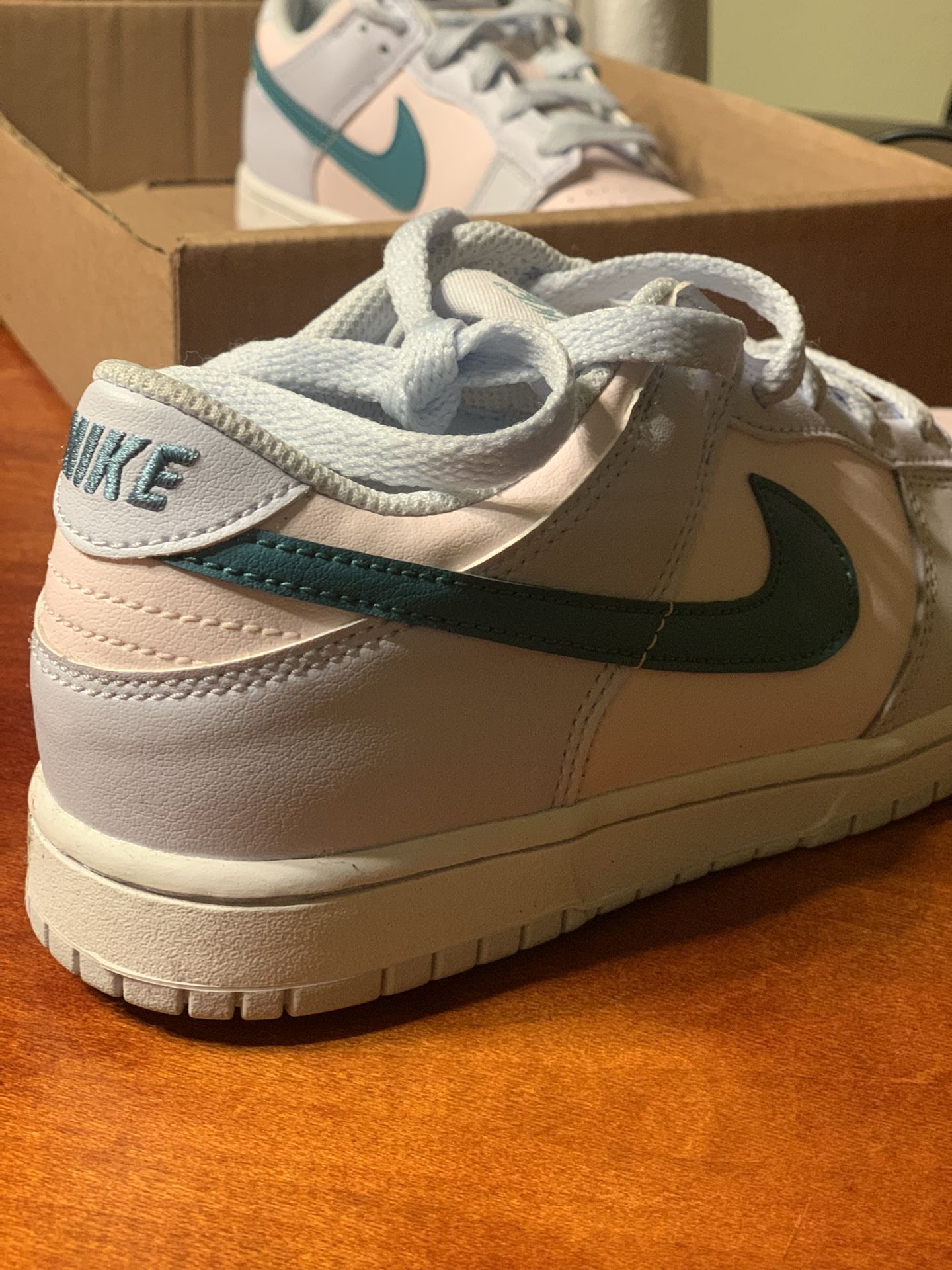 Nike Dunk Low Size 2.5Y 