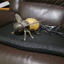 Vintage Bee Lamp