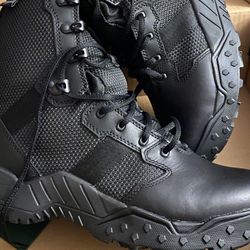 NEW IN BOX DANNER BOOTS 10.5