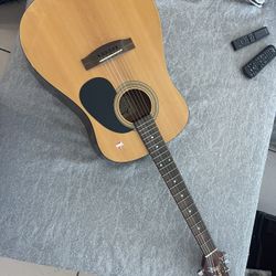 Guitarra Jazmine