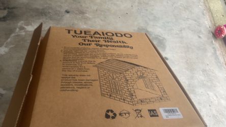 TUEAIODO Wooden Playhouse Kit