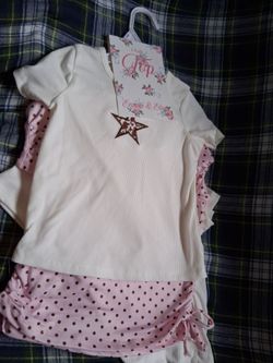 Girl shirt size 3/4