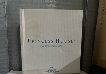 Princess house metal reindeer