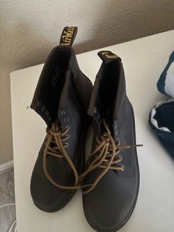 Kids doc martens