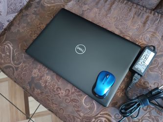 Laptop Dell Inspiron 5570-core i5-8gb ram-128gb HD SSD solid good for sch-ool