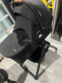 Nuna bassinet