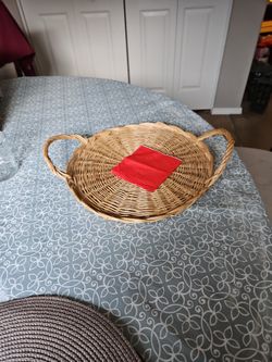 Round Wicker Basket / Tray