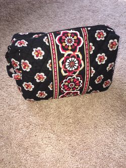 Vera Bradley black bag ( medium size)