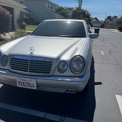 1999 Mercedes e320