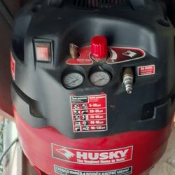 Air Compresor  Husky 
