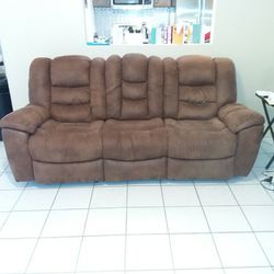Power Duel Recliner Couch