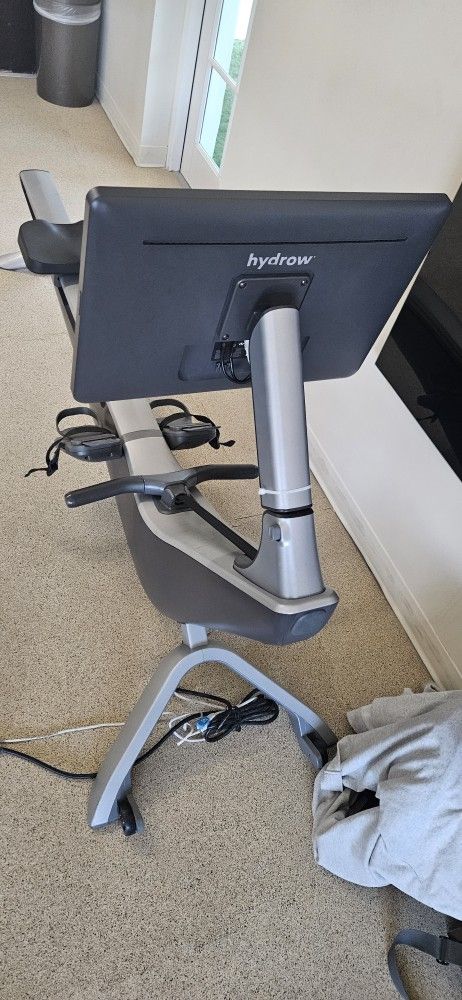Hydro Rowing Machine