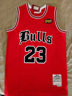 Mitchell & Ness Bulls Michael Jordan #23 Jersey