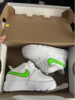 Nike 3C baby hard bottoms , lime green black and white