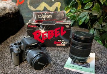 Canon Rebel XSI t4i needs charger - NEED TO SELL TODAY 150$