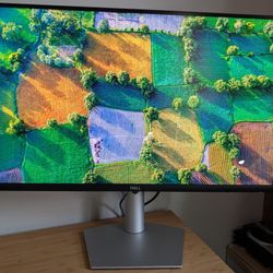 27-inch 4K UHD Monitor 