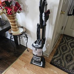 Shark Used Vacum Great Condition Don't Need 