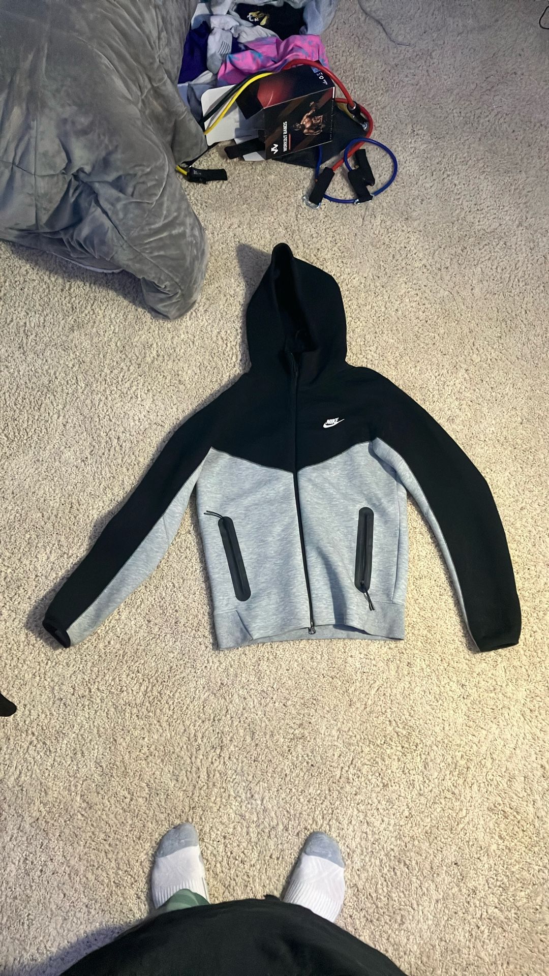 Nike tech Size Small