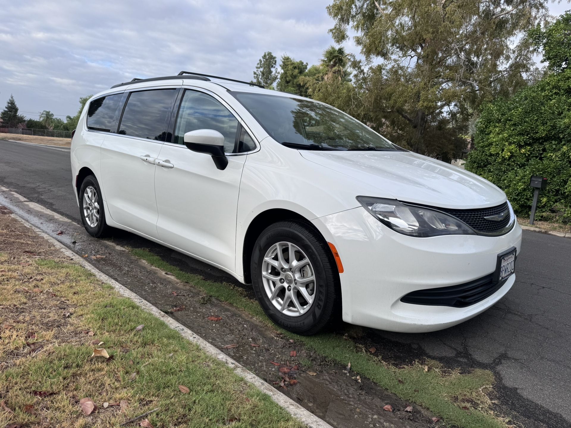 2020 Chrysler Voyager