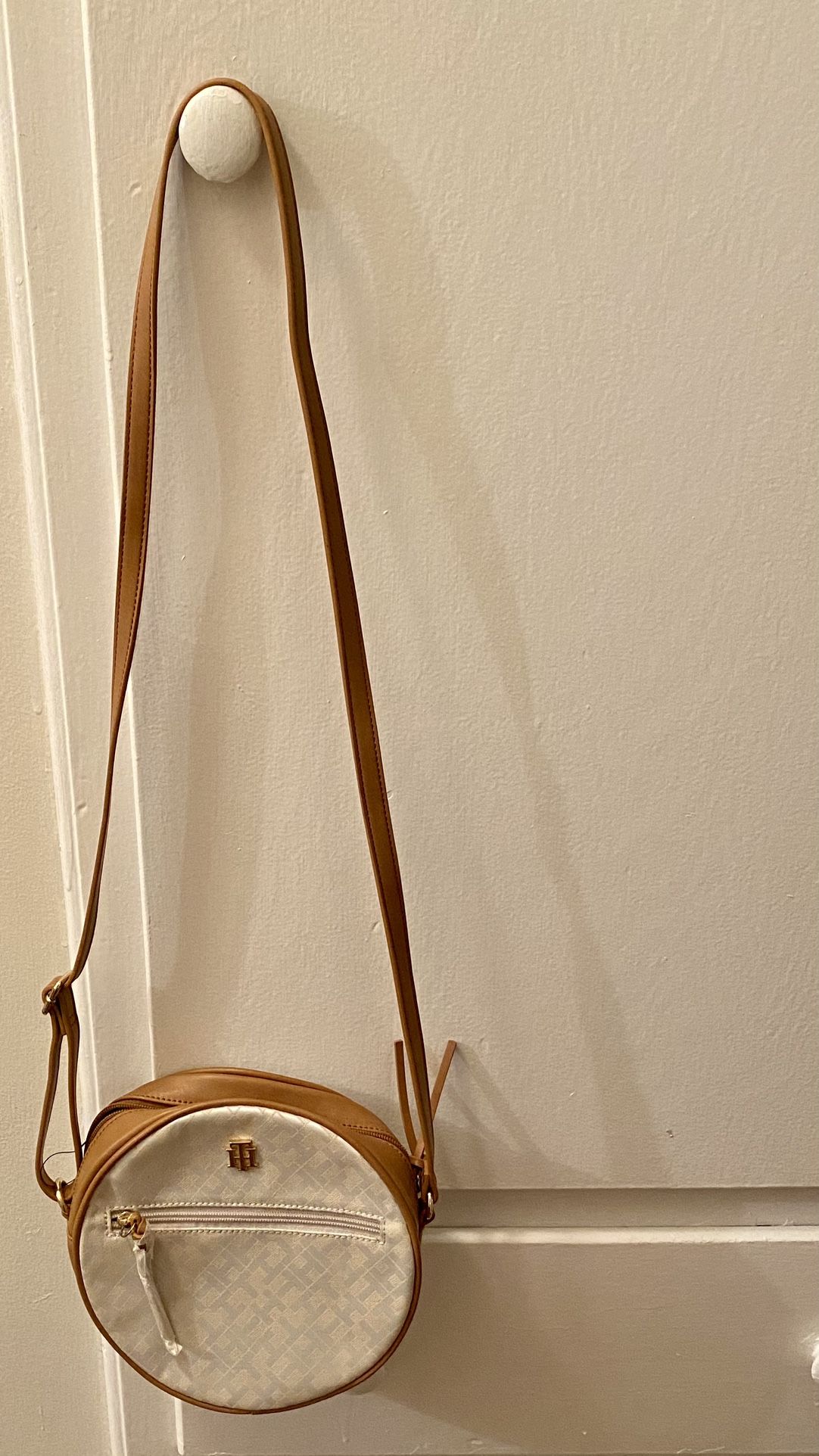 Tommy Hilfiger Gold/ Brown/ Beige Round Purse