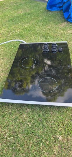 Whirlpool Electric Cooktop Range Glass 30"