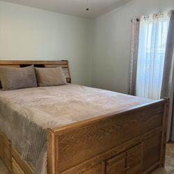 Queen size Bed Frame With Mattress 4 Large Drawers And Storage 