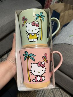 Hello Kitty Mug Set