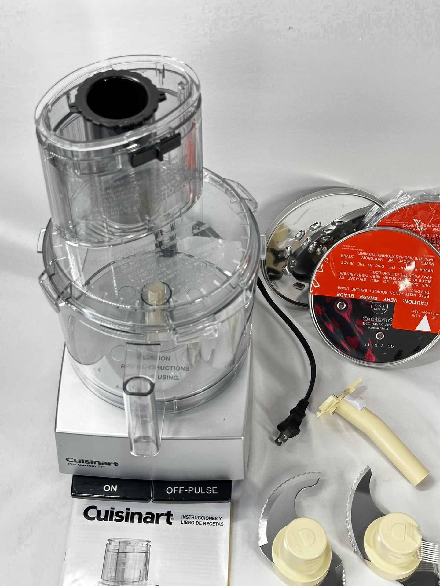 544 Cuisinart Pro Custom 11 Food Processor with Pulse Control Silver