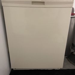 Dishwasher 