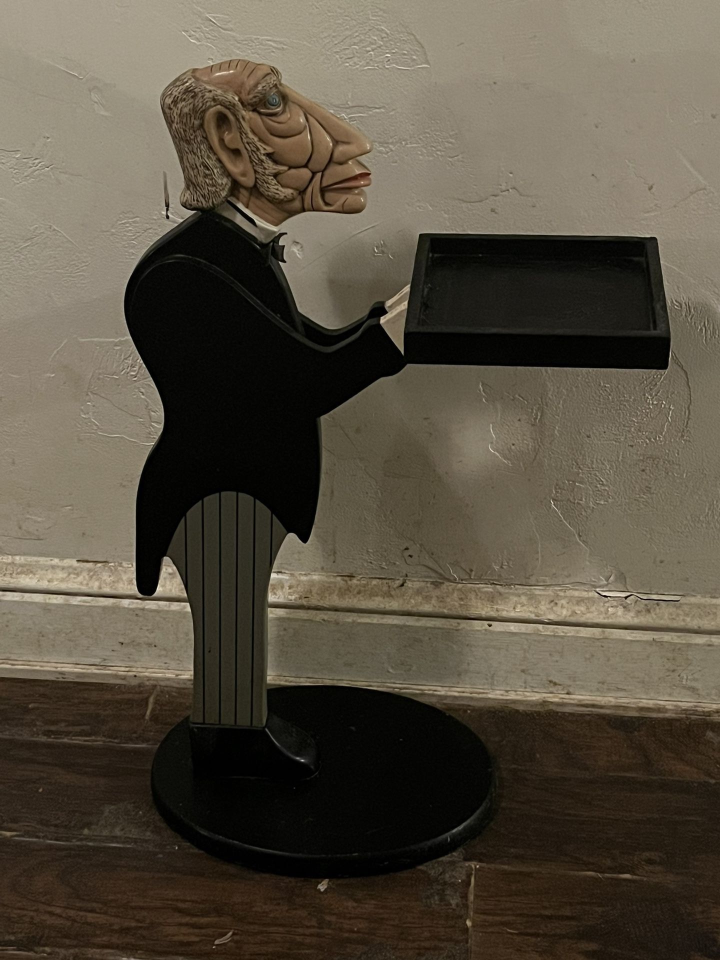 Vintage Bombay Company Statue (MAKE A OFFER )
