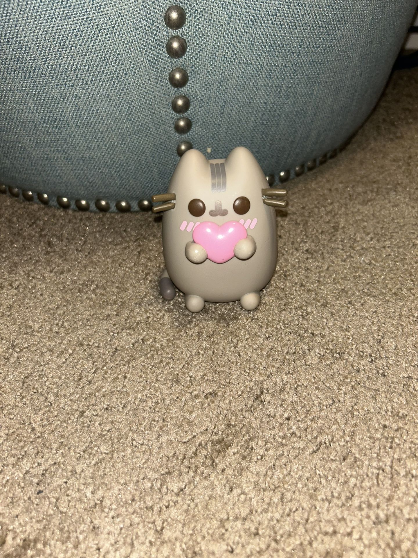 Funko Pop! Funko Pusheen With Heart