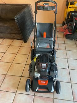 Echo 190 cc gas lawnmower here in the city of La Puente