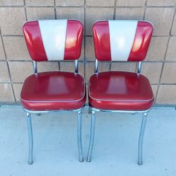 Retro 1950s Style Burgundy Red Sparkle Glitter V Back Shape Diner Chairs
