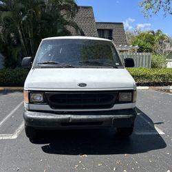 2001 Ford Econoline E250 Cargo Van 6 Cyl 4x2  