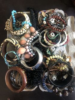 Women’s fashion jewelry
